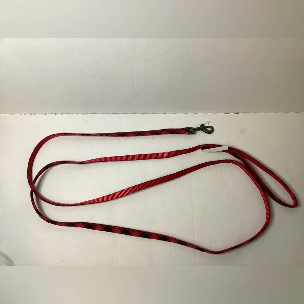 Whisker City Buffalo Check Plaid Cat Leash Red Black 6ft NWTs